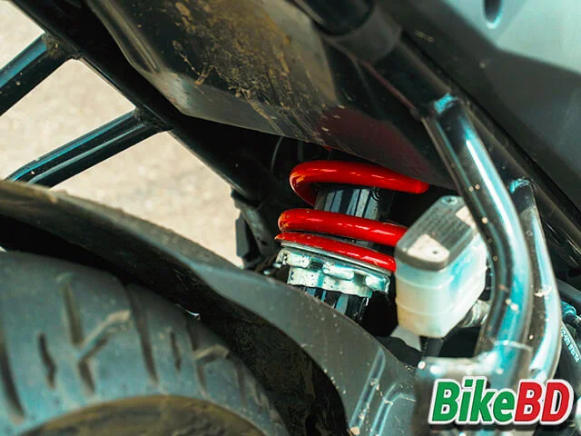 suzuki gixxer 155 rear suspension